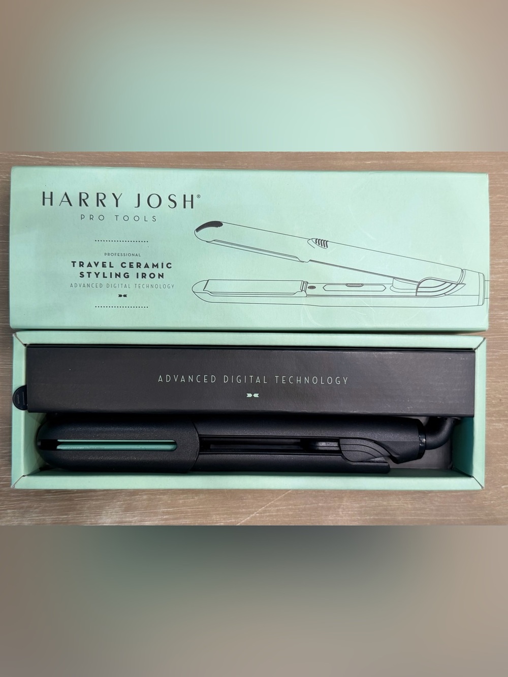 BNIB Harry Josh Pro Tools Travel Straightener - Picture 2 of 8